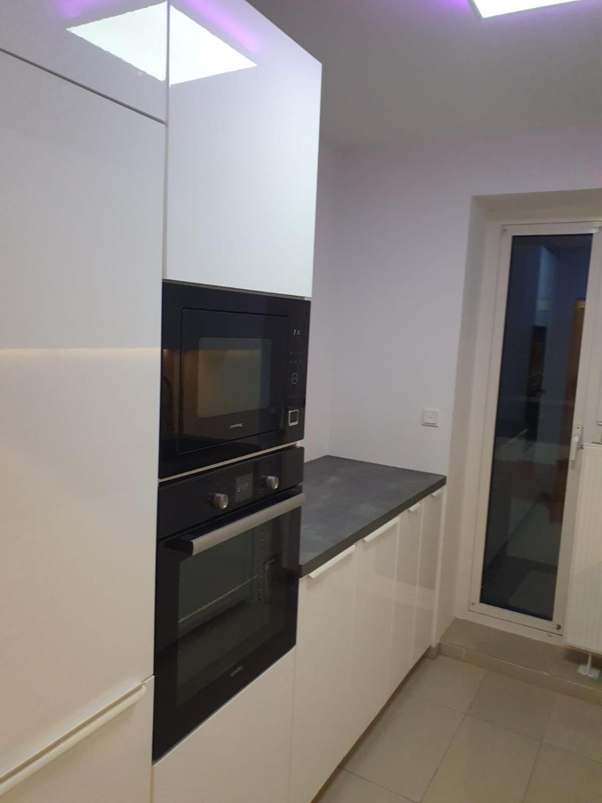 Moebeliertes Wohnen Auf Zeit Am Yachthafen Apartamento Bremerhaven Exterior foto